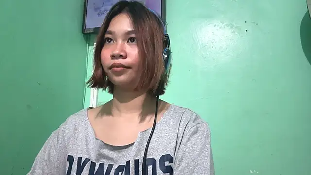 RethaStorto online show from December 16, 2025, 2:10 pm