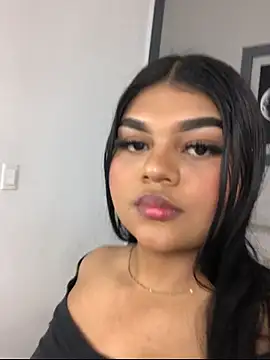 Snapshot of SalomeReed chatting on December 16, 2025, 12:53 pm SalomeReed online show from December 16, 2025, 12:53 pm