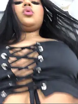 Snapshot of SalomeReed chatting on December 17, 2025, 12:54 pm SalomeReed online show from December 17, 2025, 12:54 pm