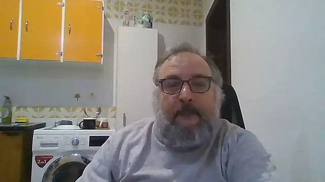 Snapshot of UrsoHardBRPT chatting on March 11, 2026, 11:21 pm UrsoHardBRPT online show from March 11, 2026, 11:21 pm