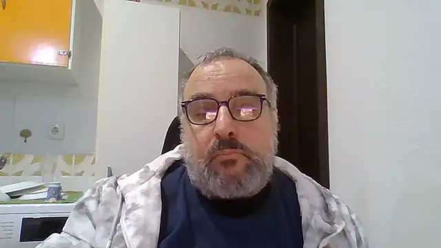 Snapshot of UrsoHardBRPT chatting on December 19, 2025, 8:44 pm UrsoHardBRPT online show from December 19, 2025, 8:44 pm