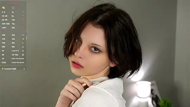 Snapshot of SharylOrbin chatting on December 22, 2025, 10:21 pm SharylOrbin online show from December 22, 2025, 10:21 pm