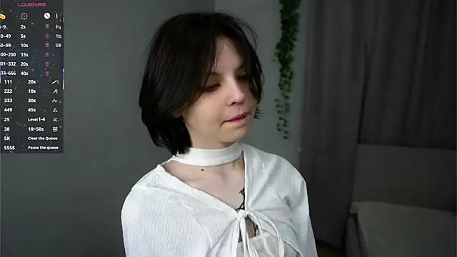 Snapshot of SharylOrbin chatting on January 13, 2026, 8:13 pm SharylOrbin online show from January 13, 2026, 8:13 pm