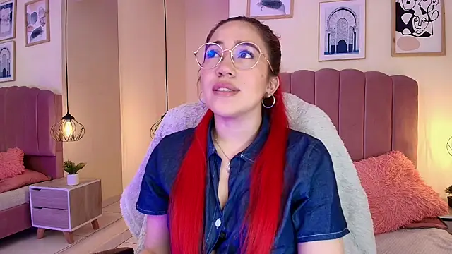 Snapshot of Celestee15_ chatting on January 17, 2026, 11:25 am Celestee15 online show from January 17, 2026, 11:25 am