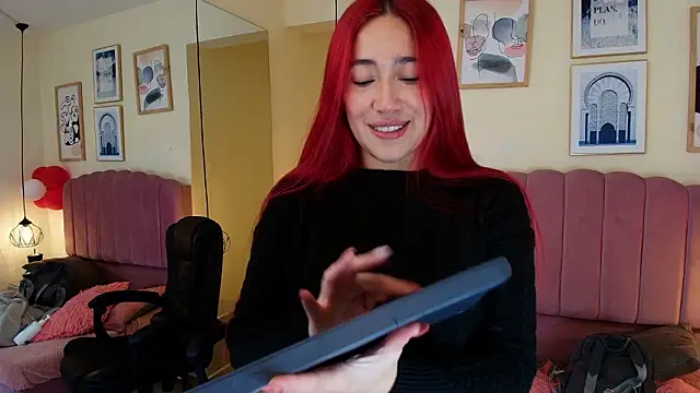 Snapshot of Celestee15_ chatting on February 25, 2026, 11:21 am Celestee15 online show from February 25, 2026, 11:21 am