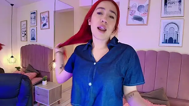 Snapshot of Celestee15_ chatting on February 11, 2026, 11:21 am Celestee15 online show from February 11, 2026, 11:21 am