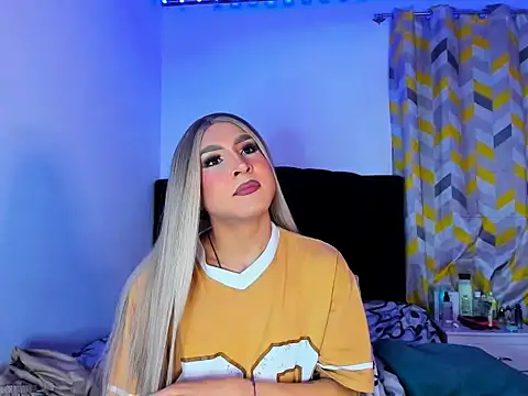 georgiina giio online show from December 22, 2025, 10:54 pm