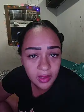 Karen Kemmerr online show from December 17, 2025, 1:43 am