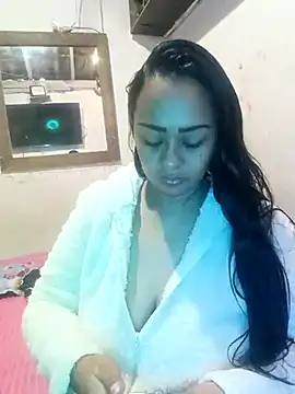 Karen Kemmerr online show from December 16, 2025, 1:04 pm