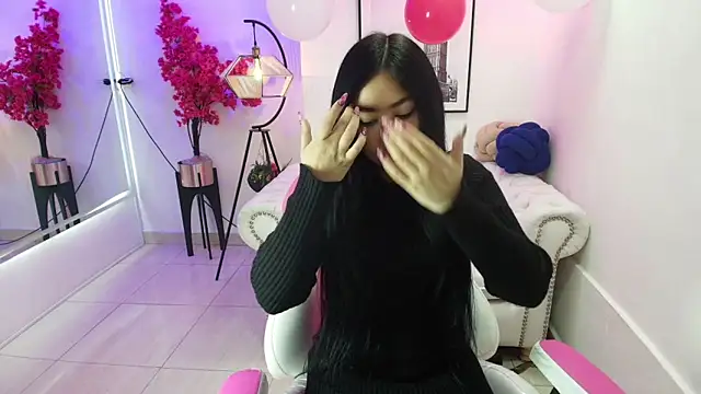 Carolina cherry online show from February 18, 2026, 12:01 pm