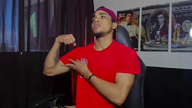 Snapshot of Dustyn_Michelle1 chatting on January 16, 2026, 7:18 pm Dustyn Michelle1 online show from January 16, 2026, 7:18 pm