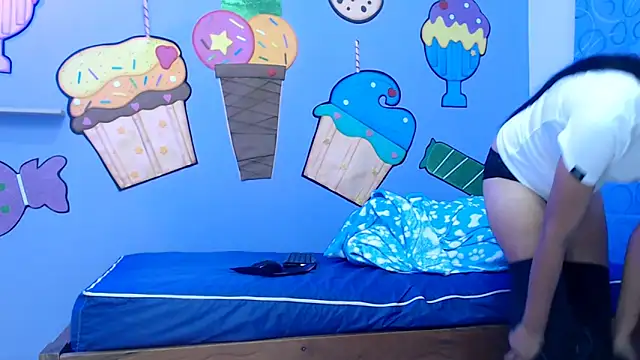 Snapshot of NOVAHOT98 chatting on February 28, 2026, 7:02 pm NOVAHOT98 online show from February 28, 2026, 7:02 pm