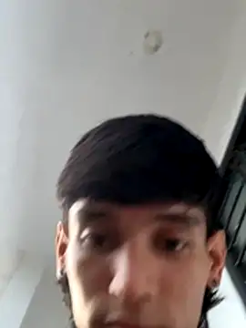 Sweett Boyy online show from December 18, 2025, 10:35 pm