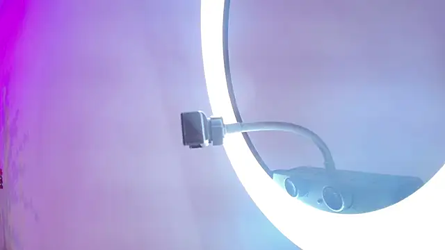 Snapshot of Sophie_clay chatting on January 14, 2026, 7:28 pm Sophie clay online show from January 14, 2026, 7:28 pm