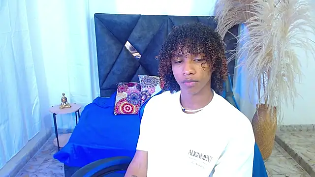 angelll18  online show from March 25, 2026, 9:03 pm