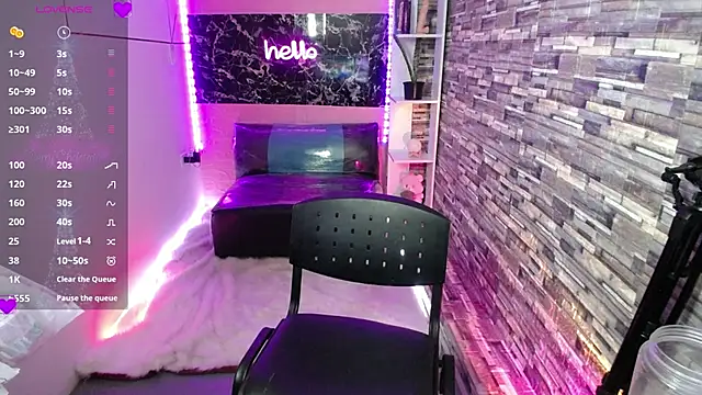 emili lewins online show from December 19, 2025, 5:10 am