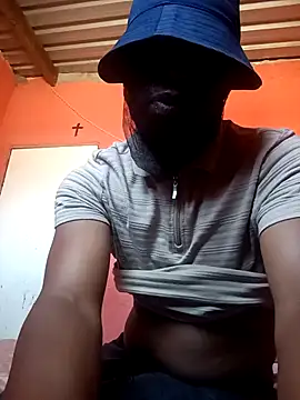 Snapshot of THErealHeat chatting on January 8, 2026, 9:59 am THErealHeat online show from January 8, 2026, 9:59 am