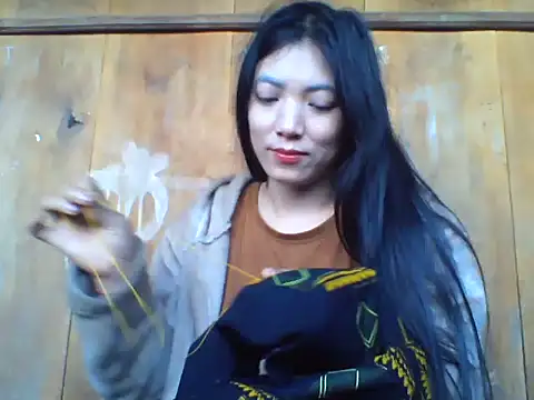 Maylyly k2 online show from December 19, 2025, 3:10 am