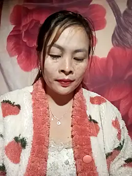 Snapshot of Mayly-s chatting on December 18, 2025, 12:31 pm Mayly-s online show from December 18, 2025, 12:31 pm