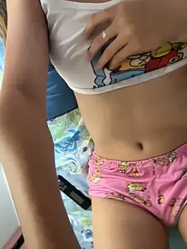 Snapshot of privsloirinha chatting on February 14, 2026, 6:30 pm privsloirinha online show from February 14, 2026, 6:30 pm