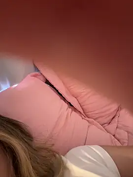 privsloirinha online show from March 16, 2026, 5:48 pm