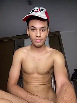 l3onard9 online show from December 19, 2025, 11:51 pm