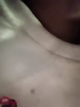 Quieny-x online show from December 15, 2025, 5:02 am