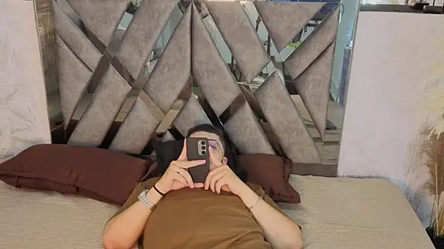 Snapshot of Chel_seth chatting on February 10, 2026, 4:11 am Chel seth online show from February 10, 2026, 4:11 am