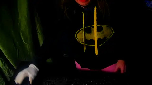 GoodGirlKelly online show from April 9, 2026, 6:04 am