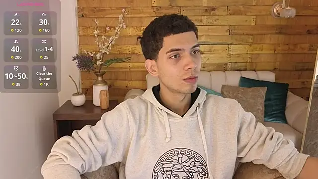 prettyboyy 13 online show from December 19, 2025, 3:32 am