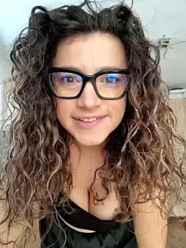 MiraBennet online show from February 3, 2026, 8:08 am