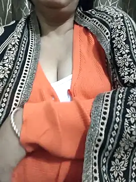 Desi Hasina online show from December 21, 2025, 5:58 pm