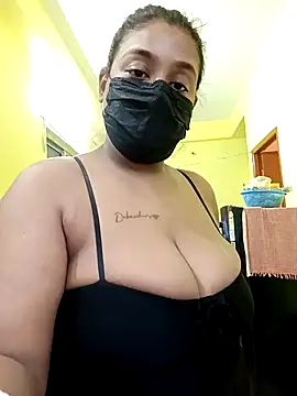 Snapshot of rimpadey1 chatting on December 17, 2025, 7:24 am rimpadey1 online show from December 17, 2025, 7:24 am