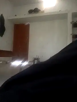 shubhamkumaraoo online show from December 14, 2025, 2:29 am