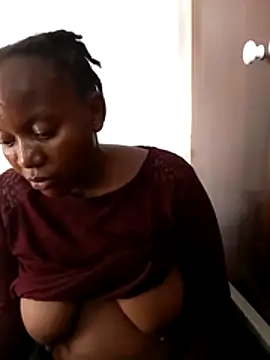 SweetHotPussy 99 online show from April 18, 2026, 6:38 am