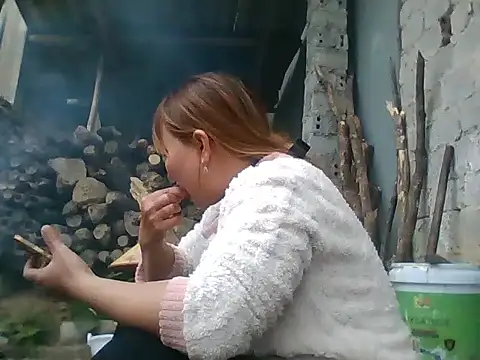 Snapshot of Luckyysex chatting on December 16, 2025, 6:39 am Luckyysex online show from December 16, 2025, 6:39 am