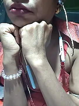 Sweet-rumi online show from December 15, 2025, 5:52 pm