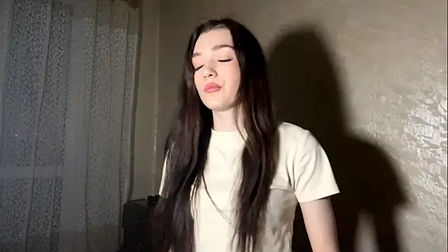 Snapshot of IsabellaWave chatting on January 13, 2026, 12:53 pm IsabellaWave online show from January 13, 2026, 12:53 pm