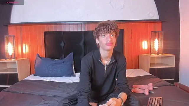 Snapshot of Will_Turneer chatting on January 8, 2026, 10:05 pm Will Turneer online show from January 8, 2026, 10:05 pm