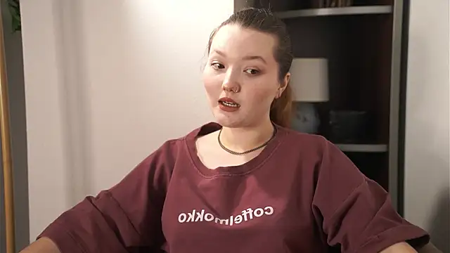 CarlitaWyler online show from December 18, 2025, 11:58 am