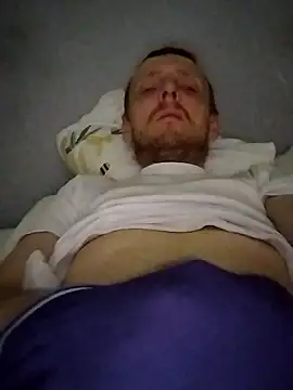 CrookedBunk3527 online show from January 8, 2026, 9:43 pm