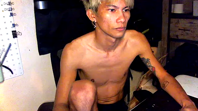 jhaycobXgarcia online show from March 31, 2026, 5:53 am