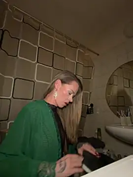 Snapshot of vinique99 chatting on February 3, 2026, 3:28 pm vinique99 online show from February 3, 2026, 3:28 pm