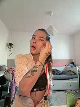 Snapshot of vinique99 chatting on February 28, 2026, 2:39 pm vinique99 online show from February 28, 2026, 2:39 pm