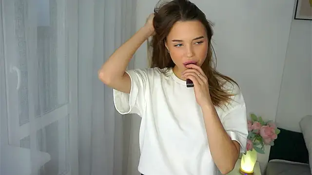 Snapshot of MerrillGans chatting on December 17, 2025, 7:13 am MerrillGans online show from December 17, 2025, 7:13 am