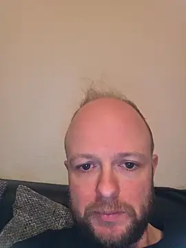 SoftishInflow online show from December 14, 2025, 2:22 pm