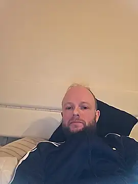 SoftishInflow online show from December 14, 2025, 1:23 am