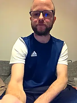 SoftishInflow online show from December 15, 2025, 5:52 pm