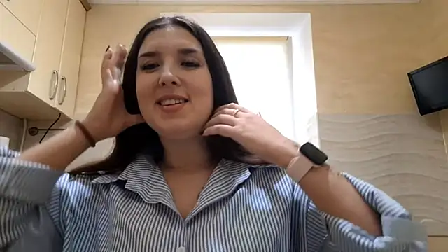 Snapshot of GeorgeannaHalsted chatting on December 15, 2025, 11:05 am GeorgeannaHalsted online show from December 15, 2025, 11:05 am