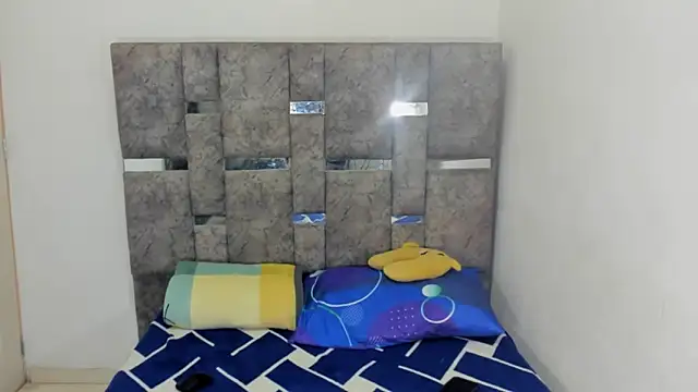 Tayler tabarez online show from December 19, 2025, 3:47 pm